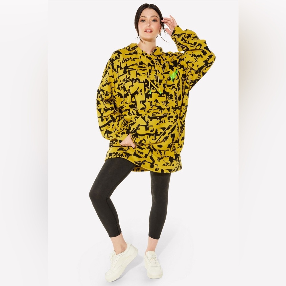 Yitty Oversized Hoodie